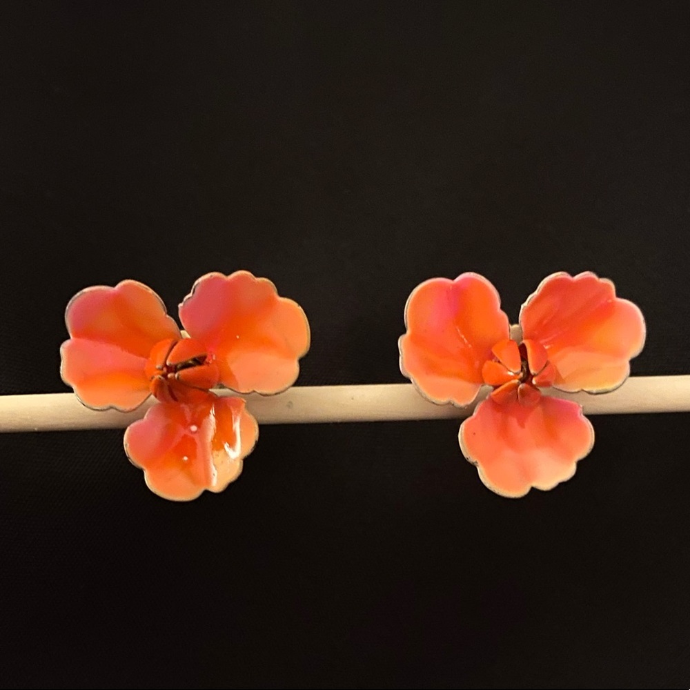 Vintage Orange Floral Figural Clip On Earrings
